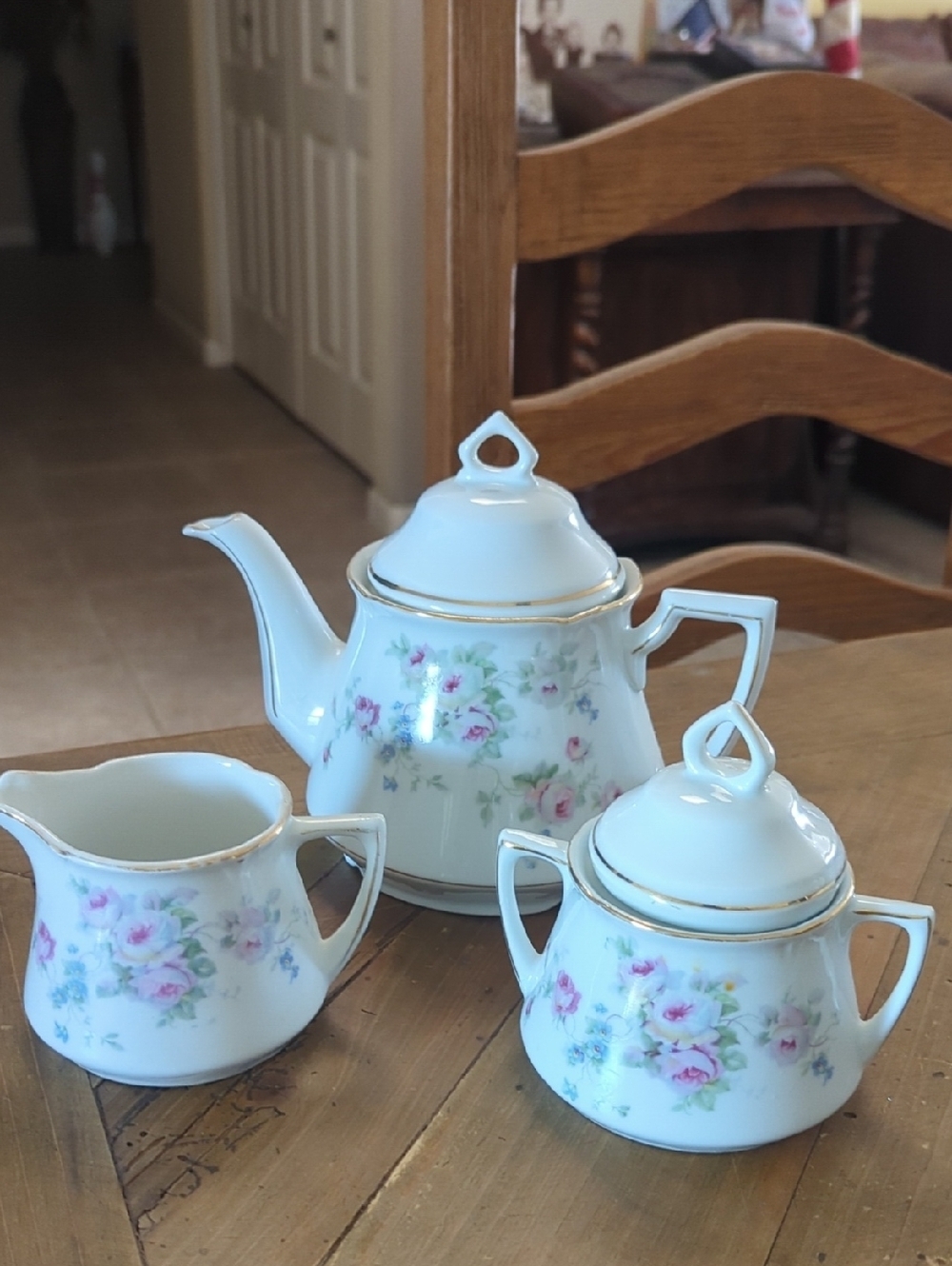 Leuchtenburg Porcelain Piece Set - Off White Tea pot, Creamer And Sugar